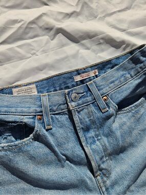 Levi's Light Distressed Straight Leg Jeans